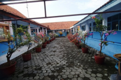 AF1QipPfQR-RM5w_-M9yYnG5D6HyK3KpIfjzPW-s4QTgs516-k-no